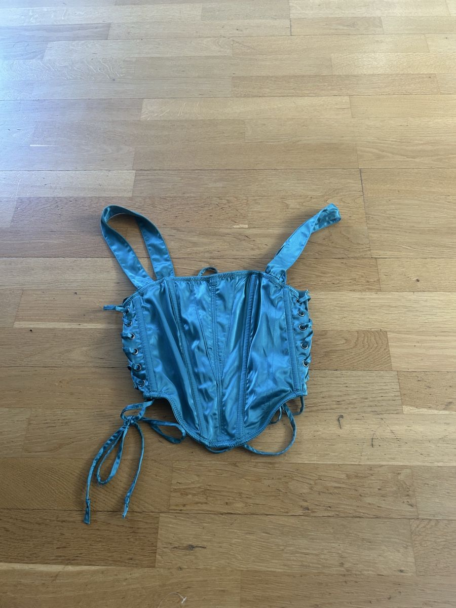 Altra biancheria intima: 2 Korsette Gr s – Usato da Allschwil venduto da selake990673 1
