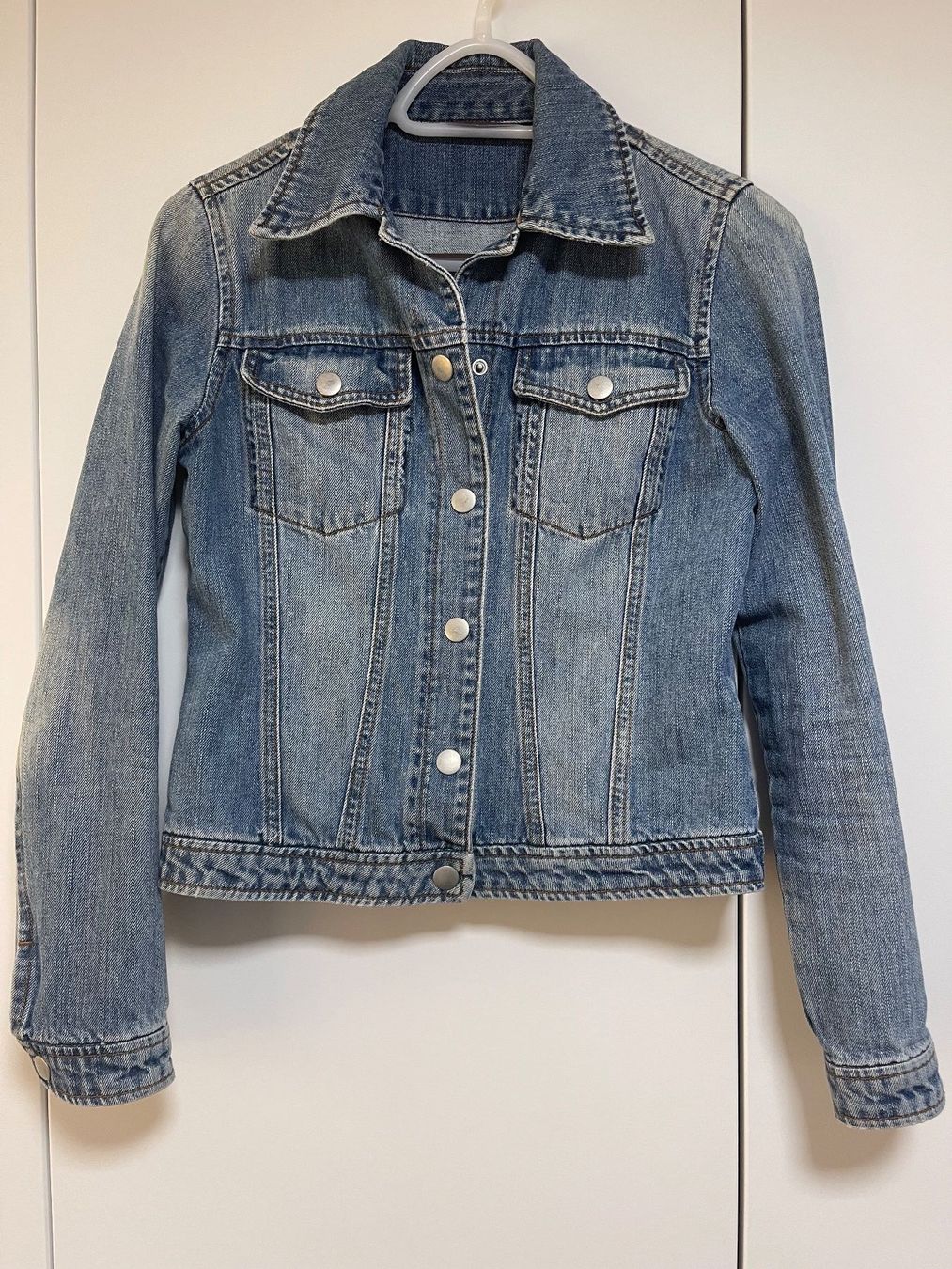 Giacche: hochwertige Jeansjacke Gr 36 – Usato da Trin venduto da Plusminus2