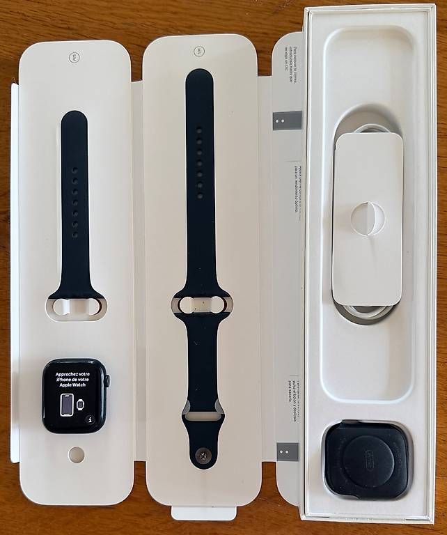 Smartwatch: APPLE WATCH – D'occasion à taverne par peterlemon