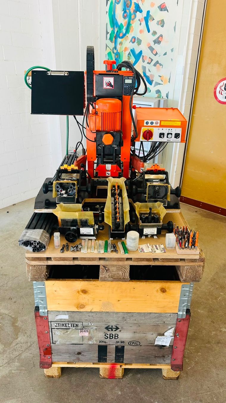 Tutte le macchine: Minipress Blum Bohrcenter – Usato da Volketswil venduto da ars_sjh2