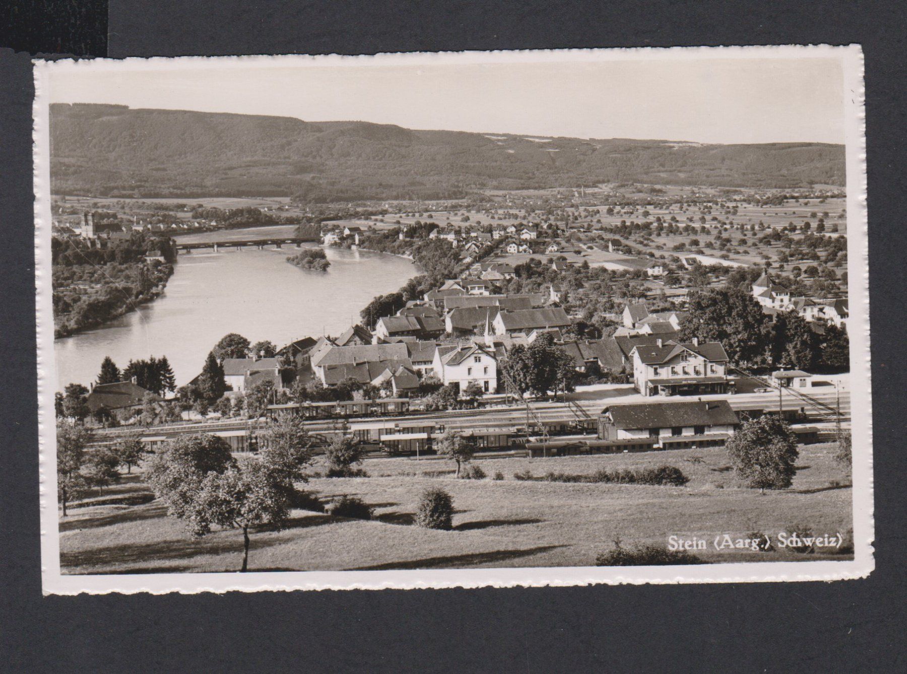 Cartoline postali: Stein (AG)   -   alte Ansichtskarte mit Bahnhof – Usato da Vitznau venduto da Ropaku