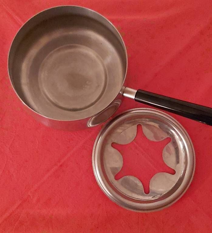 Poêles: Pfännchen mit Gabeln f. Fleischfondue – D'occasion à Uetendorf par Neuenberg 2