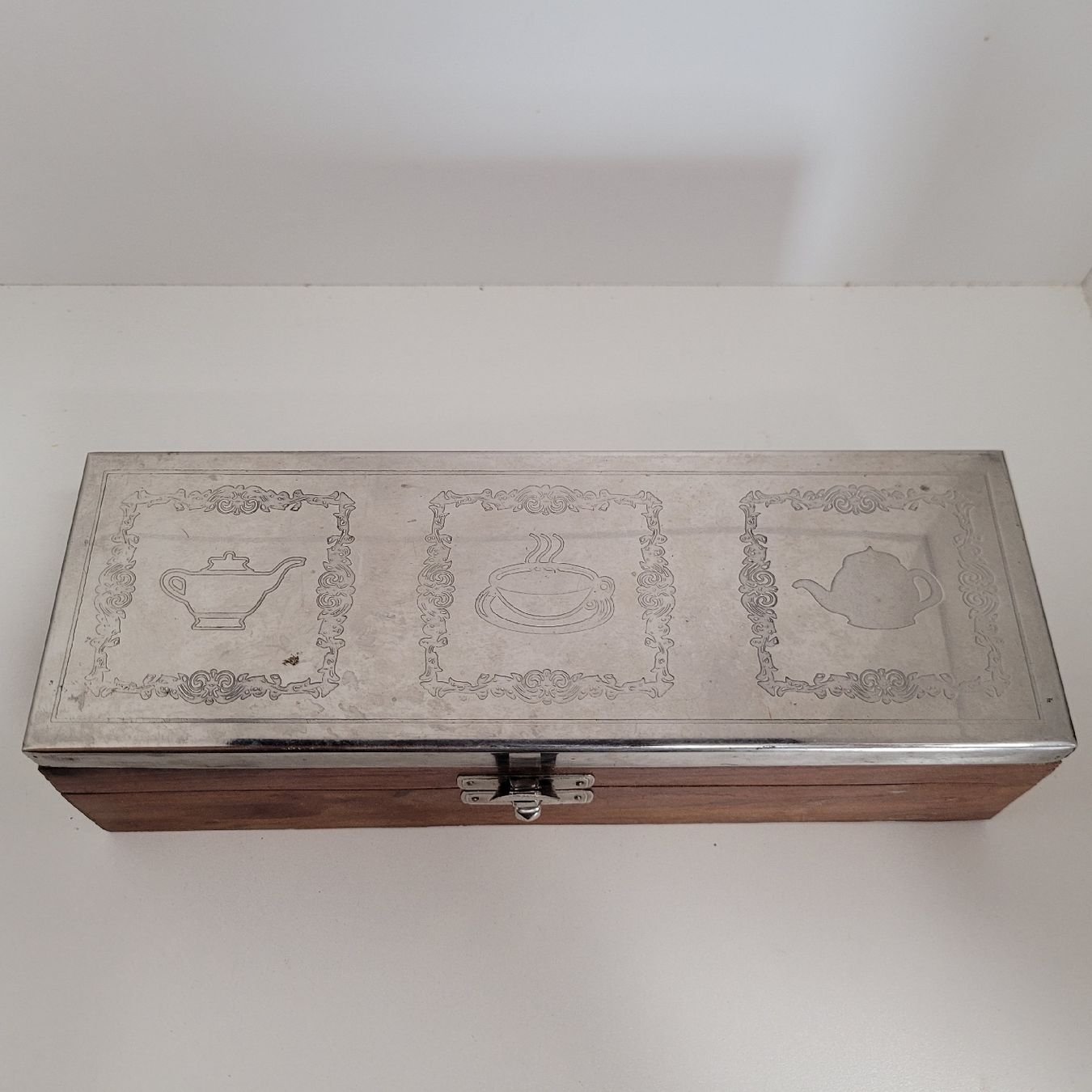 Altro per la casa: Jolie boite à infusion – Usato da Rocourt venduto da PapyCH