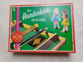 Alter Handwebstuhl für die Schule, Nr. 16 , von KW