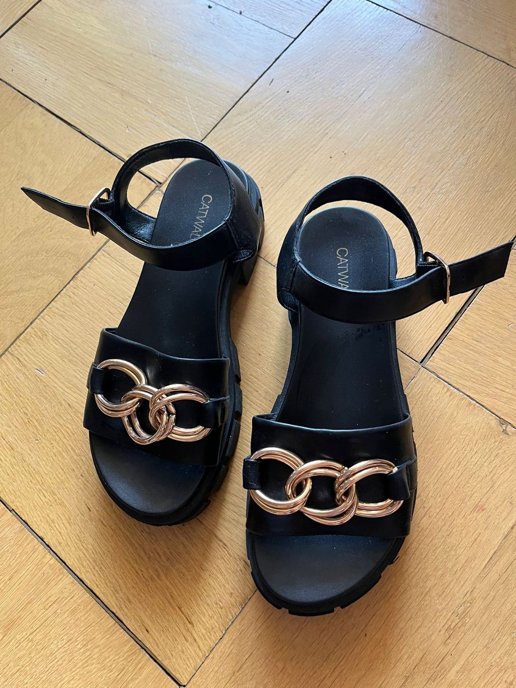 Dosenbach Scarpe da donna: Damen Sandale – Usato da Jona venduto da m.brun