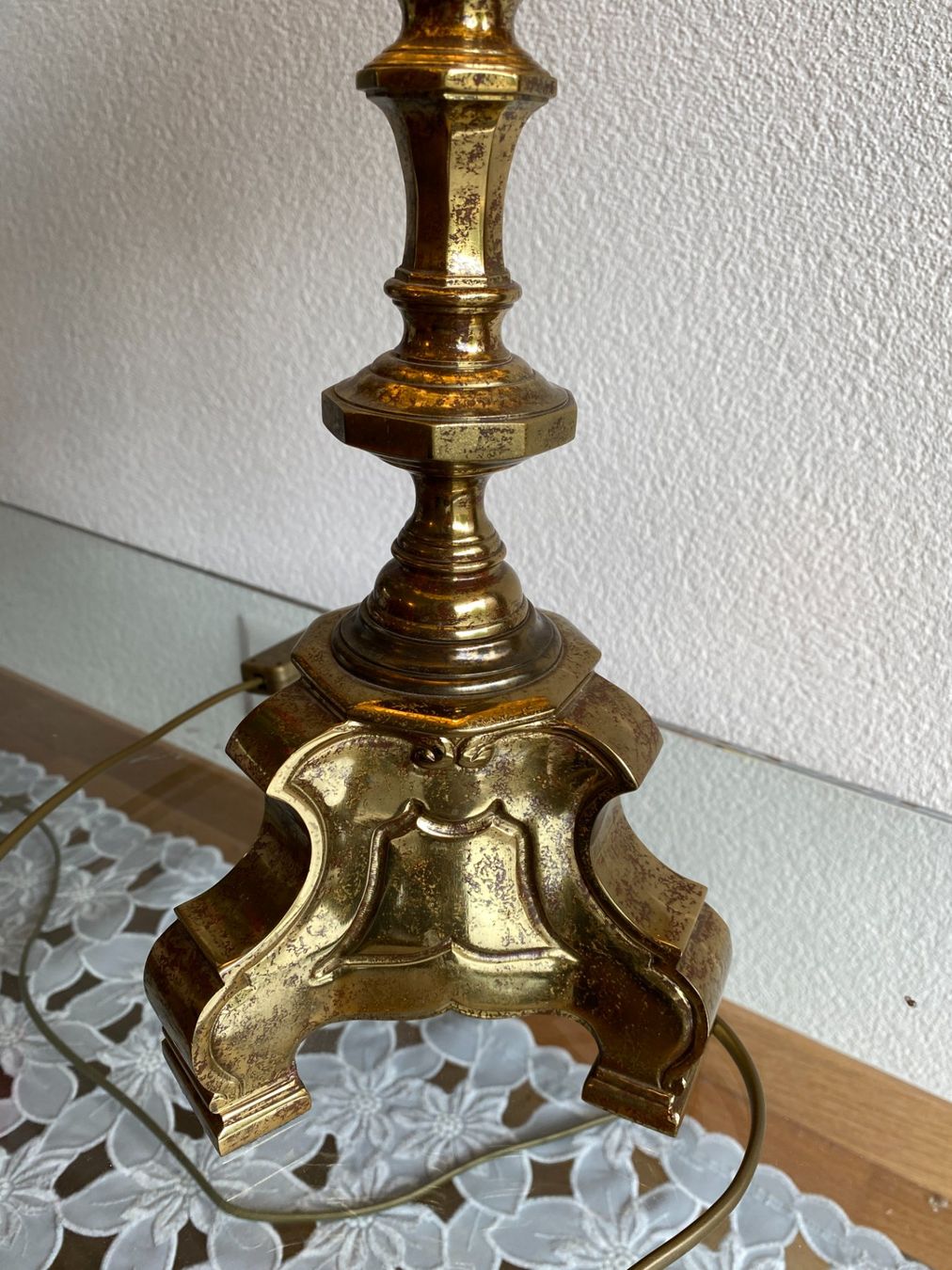 Lampen: Stehlampe mit Messingfuss und Tiffanyschirm – Gebraucht aus Brügg BE von saphyrus24 7