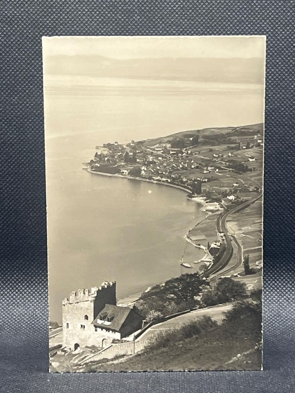 Cartoline postali: Cully et Tour de Marsens. – Usato da Widnau venduto da Brusi9