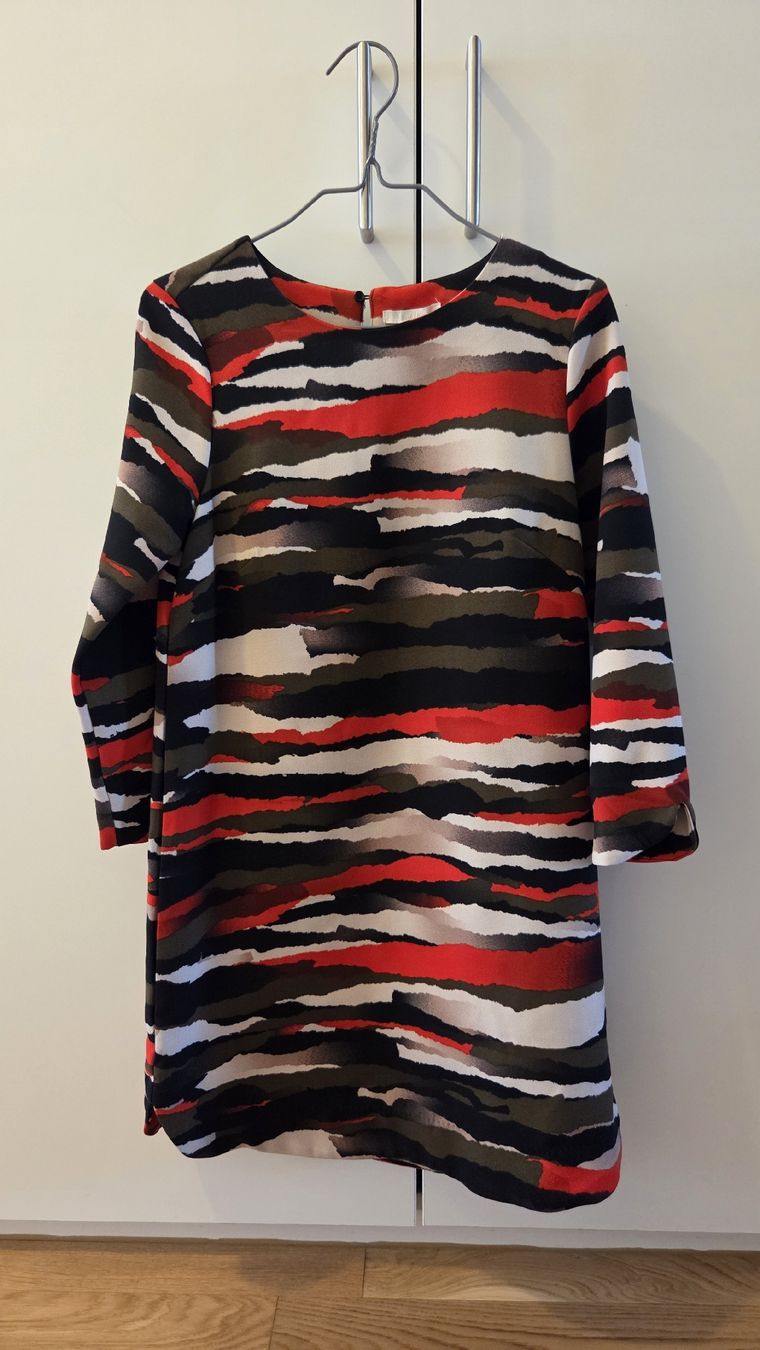 H&M Kleider: H&M Kleid – Neu (gemäss Beschreibung) aus Zug von opo_cy5d