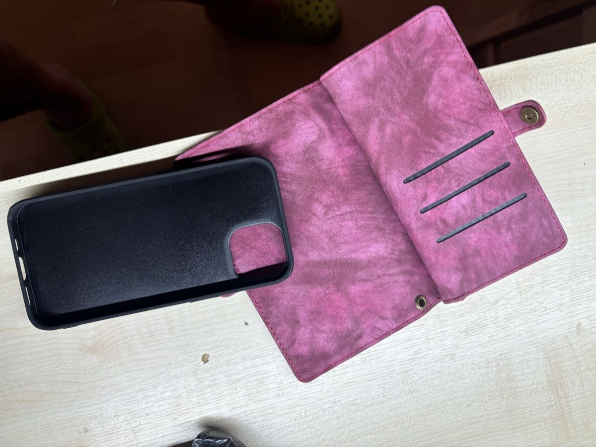 Apple Coques & Protection écran: Iphone Hülle 13 – Neuf avec emballage d'origine à Lützelflüh-Goldb par matu78 1