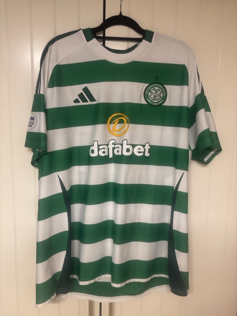 Adidas Maillots de corps & Pantalons: Celtic Trikot  – D'occasion à Berg TG par LucaWidi