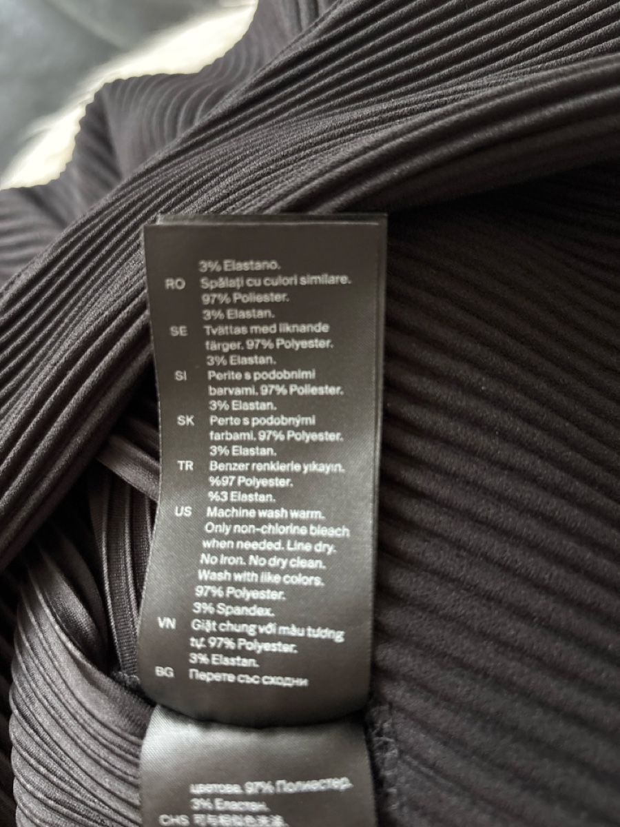 Cos Giacche: Cos Plisse Jacke Gr S – Nuovo (secondo la descrizione) da Embrach venduto da Dmoney 5