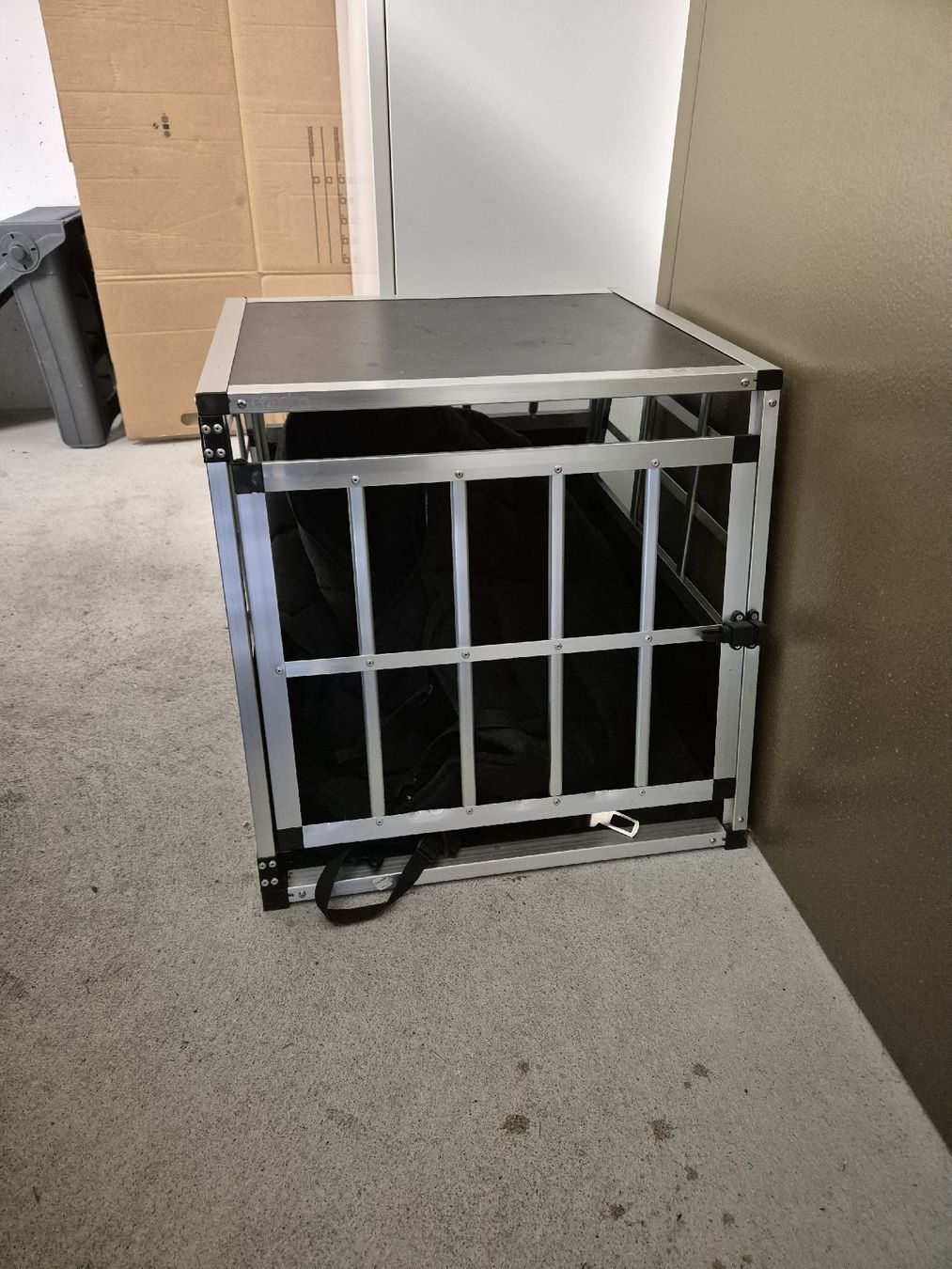 Gabbie, trasporto & Sicurezza: Hundetransportbox M – Usato da Triengen venduto da xgeenam 1