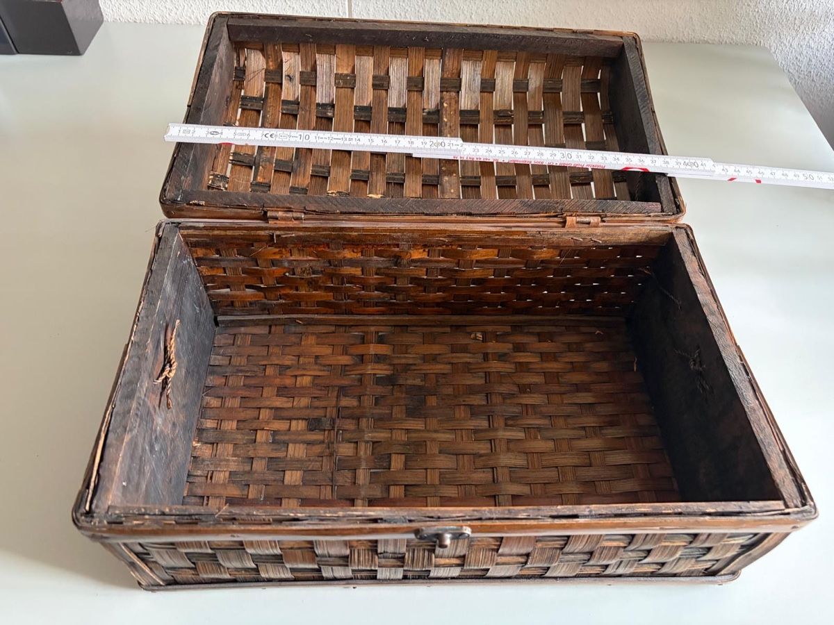 Truhen: Truhe geflochten Holz braun.  – Gebraucht aus Sargans von Pacor 2