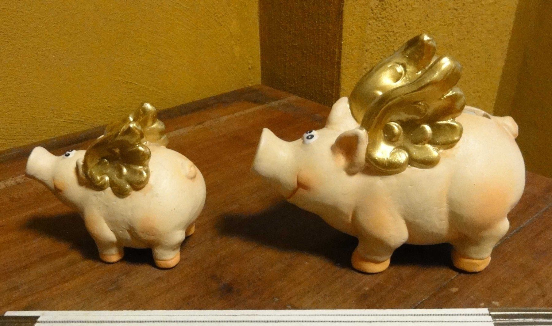 Statuette: Schweinchen mit goldigen Flügeln, 2 Stk. – Usato da Wohlen AG venduto da Flusslauf 2