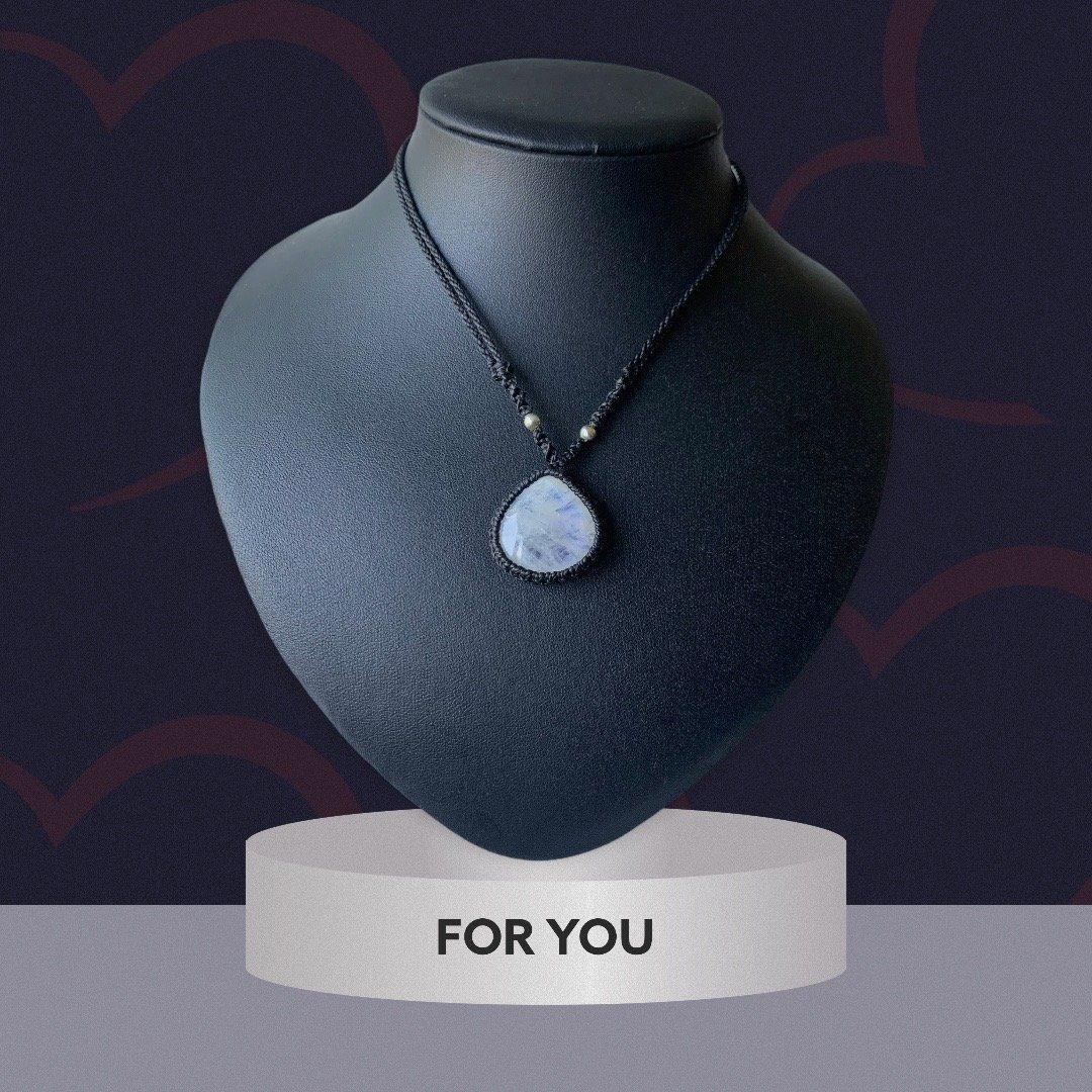 Catenine: NATUR EDELSTEIN MONDSTEIN KETTE – Nuovo e nell'imballaggio originale da Zürich venduto da MEVAS-Schmuck