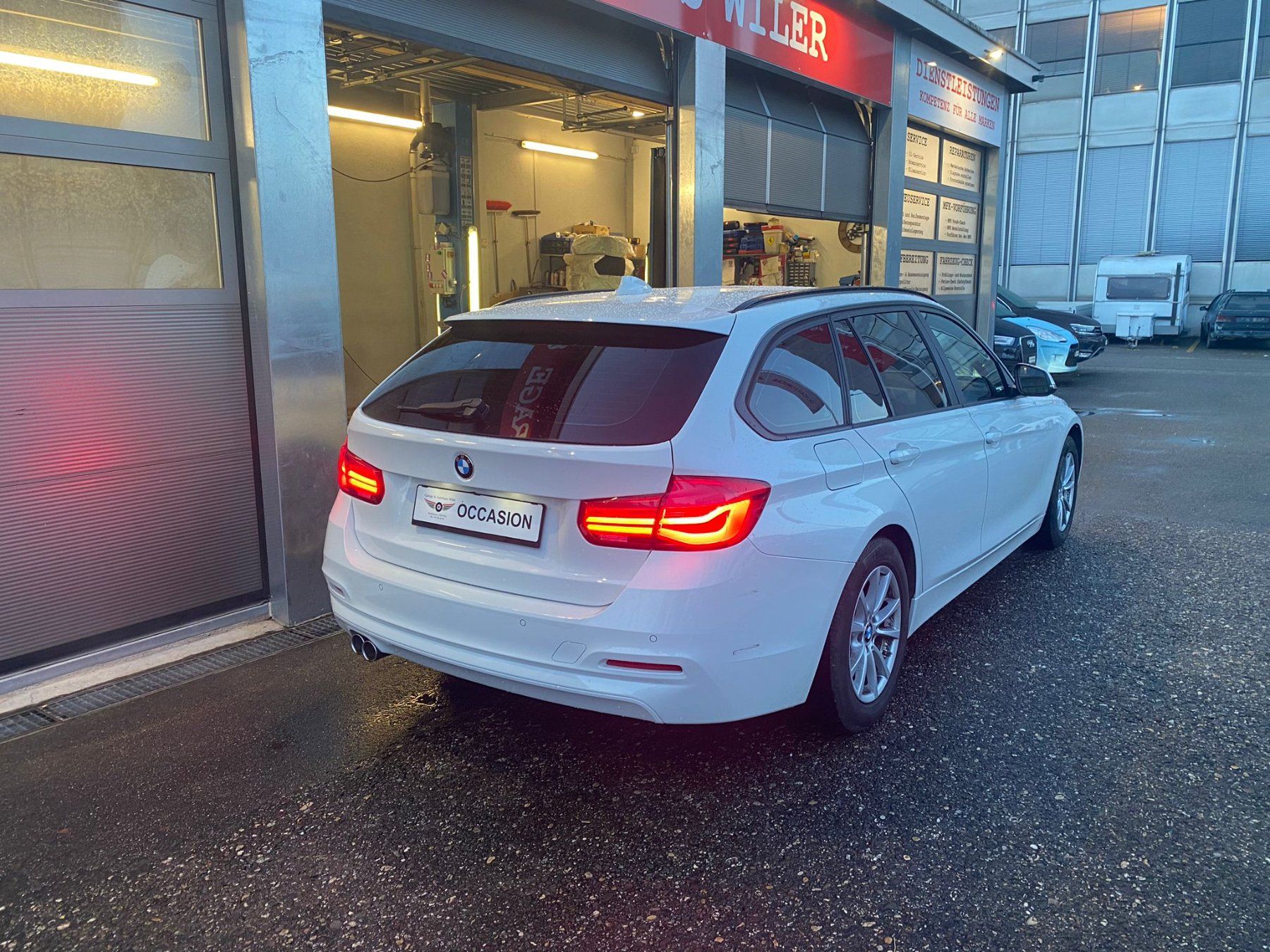 BMW Automobili: BMW 320d xDrive Touring Steptronic – Usato da Biel/Bienne venduto da AS24 4
