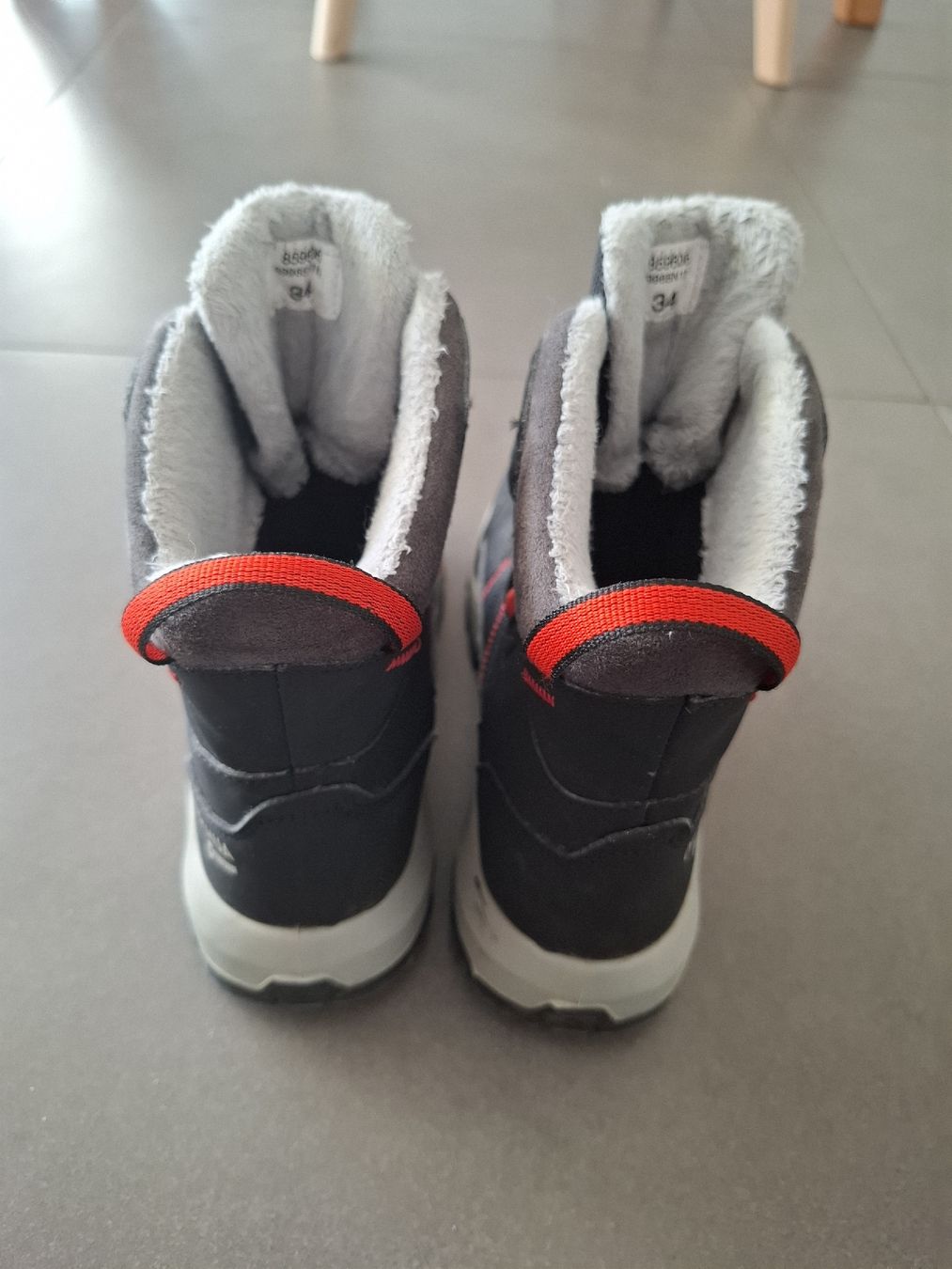 Decathlon Scarpe per ragazzi: Winterstiefel Quechua Kinder – Usato da Hunzenschwil venduto da sputnik26 3