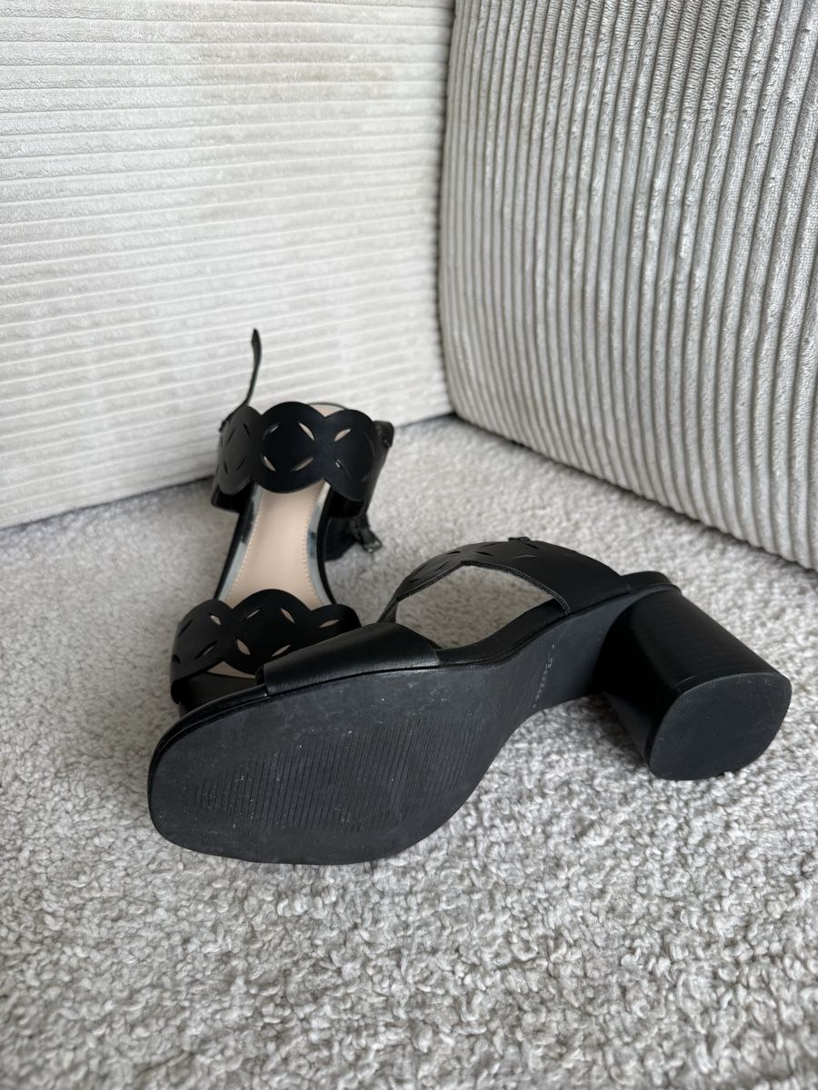 Scarpe da donna: Leder-Sandaletten Bata Gr. 38 – Nuovo (secondo la descrizione) da Pontresina venduto da Dolly14 1