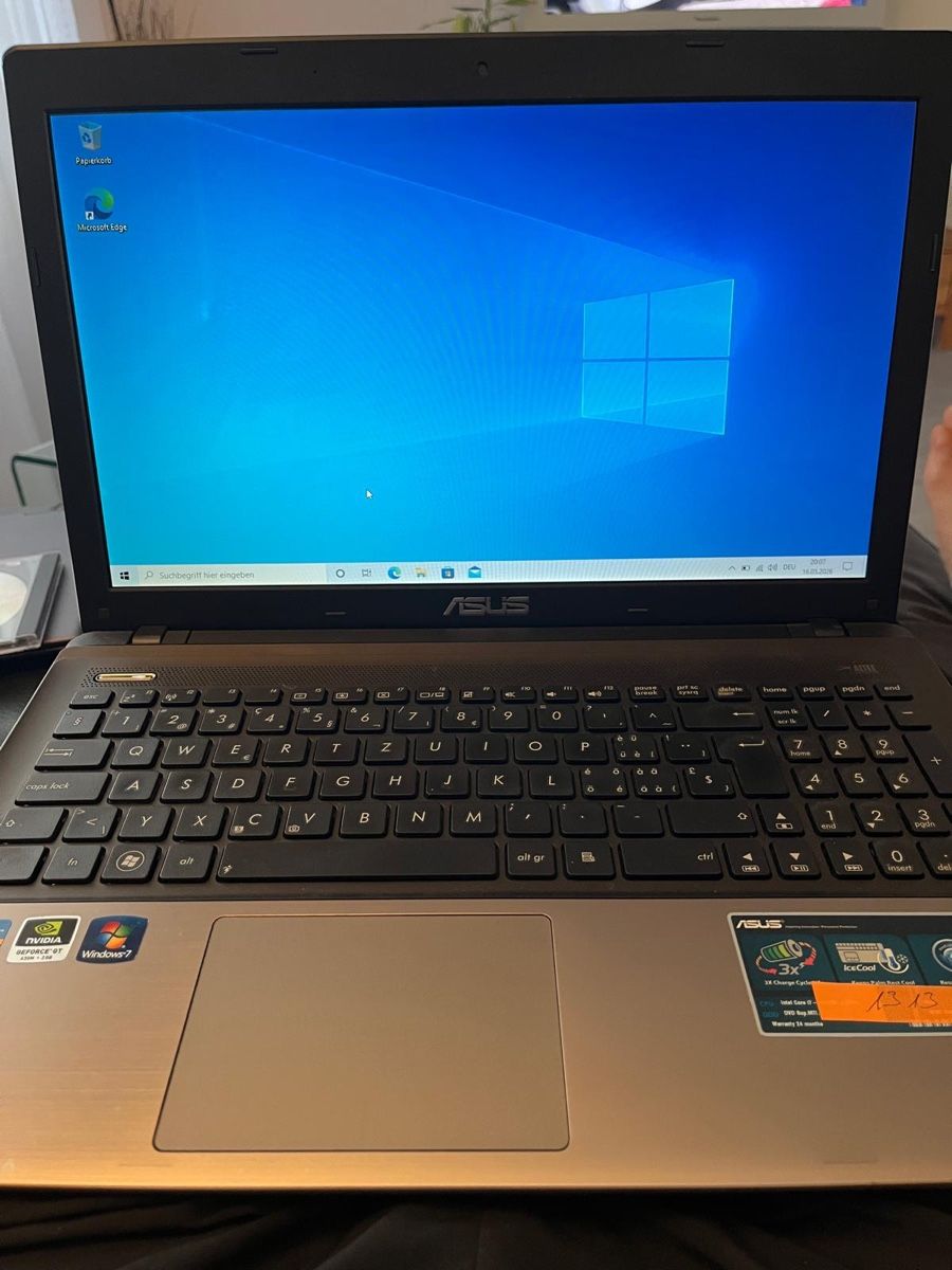 Asus Portables: ASUS Laptop – D'occasion à Brüttisellen par 1969