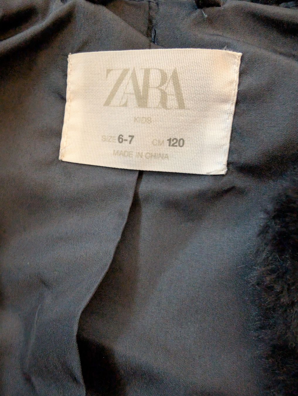 Zara Autres vêtements fille: Gilet 120 – D'occasion à Bern par berneroberlaenderin 2