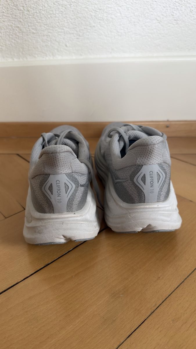 Hoka One One Damenschuhe: Hoka Clifton 10 – Gebraucht aus Zürich von ale_9z6n 3