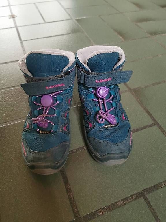 Lowa Scarpe per ragazzi: Lowa Wanderschuhe Gr29 Gortex – Usato da Riehen venduto da LaurJer