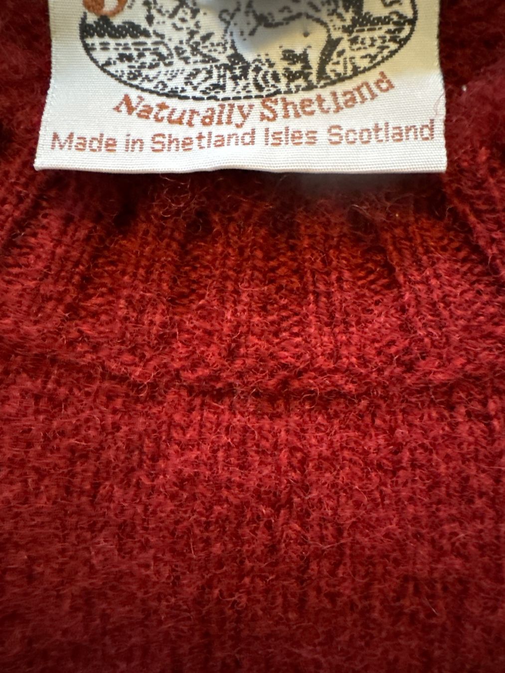Pullover & Sweatshirts: Pull shetland 34 unisexe – Neu und originalverpackt aus Arnex-sur-Orbe von cam_9hc7 4