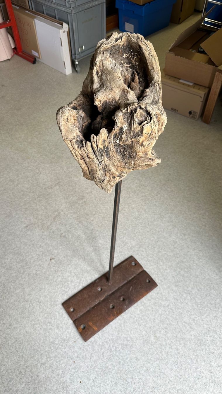 Skulpturen & Statuen: Skulptur aus Holz und Metall – Gebraucht aus Feldbrunnen von Bottleslinger