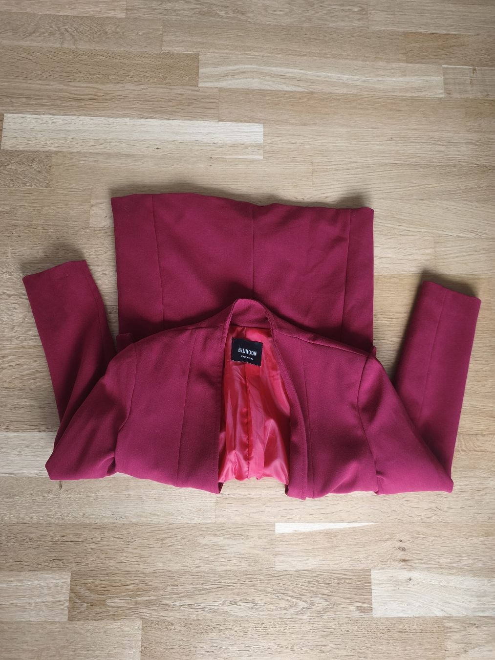 Giacche: Stylish Red Blazer - Made in Italy – Nuovo (secondo la descrizione) da Lausanne venduto da 5bi_dzp7 2