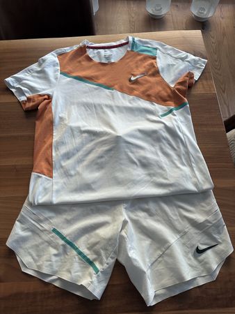 Nike Dri-Fit Sport-Set, Gr. M & S, ideal für den Sommer!