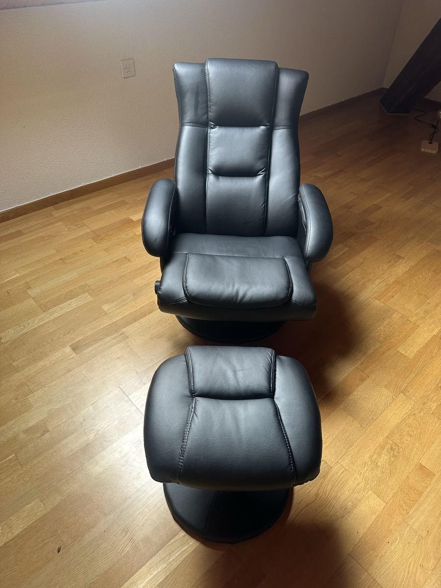 Fauteuils: Sessel mit Hocker – D'occasion à Biberstein par Koala1995 7