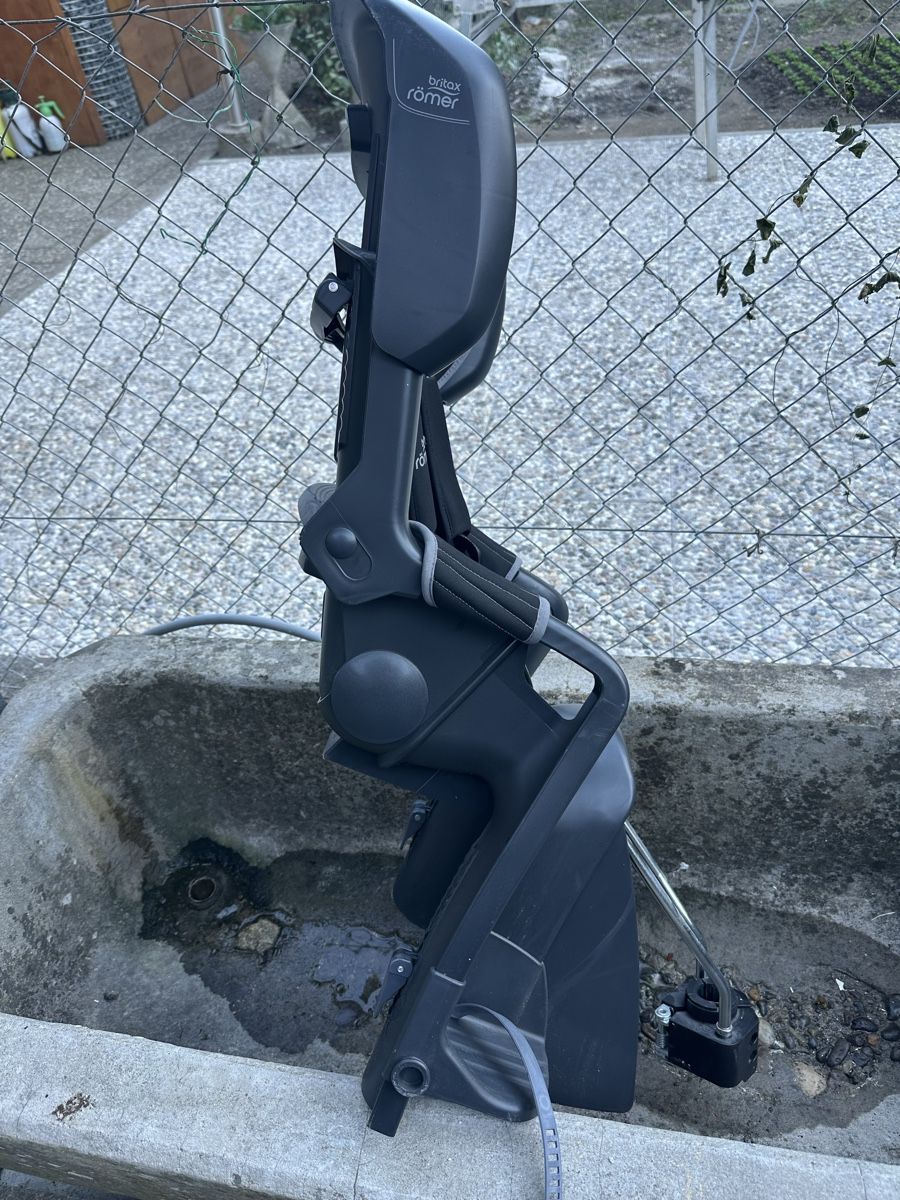 Britax Römer Seggiolini per auto: Römer-Britax Velo-Kindersitz  – Usato da Oensingen venduto da Sandokan8888 1