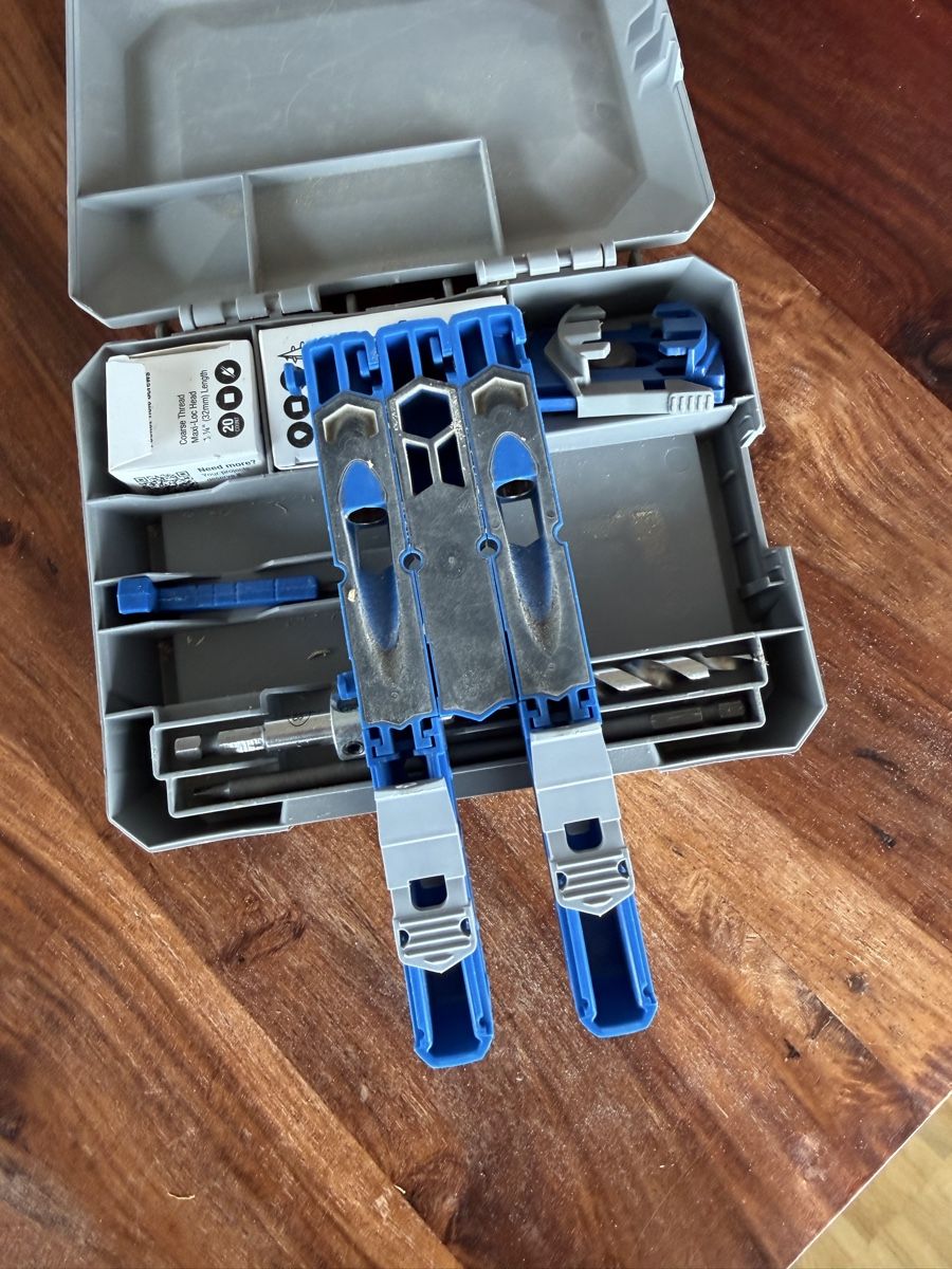Tutti gli attrezzi: Kreg Pocket Hole Jig 320 Bohrschablone – Usato da Zwillikon venduto da Traktorjoe 1