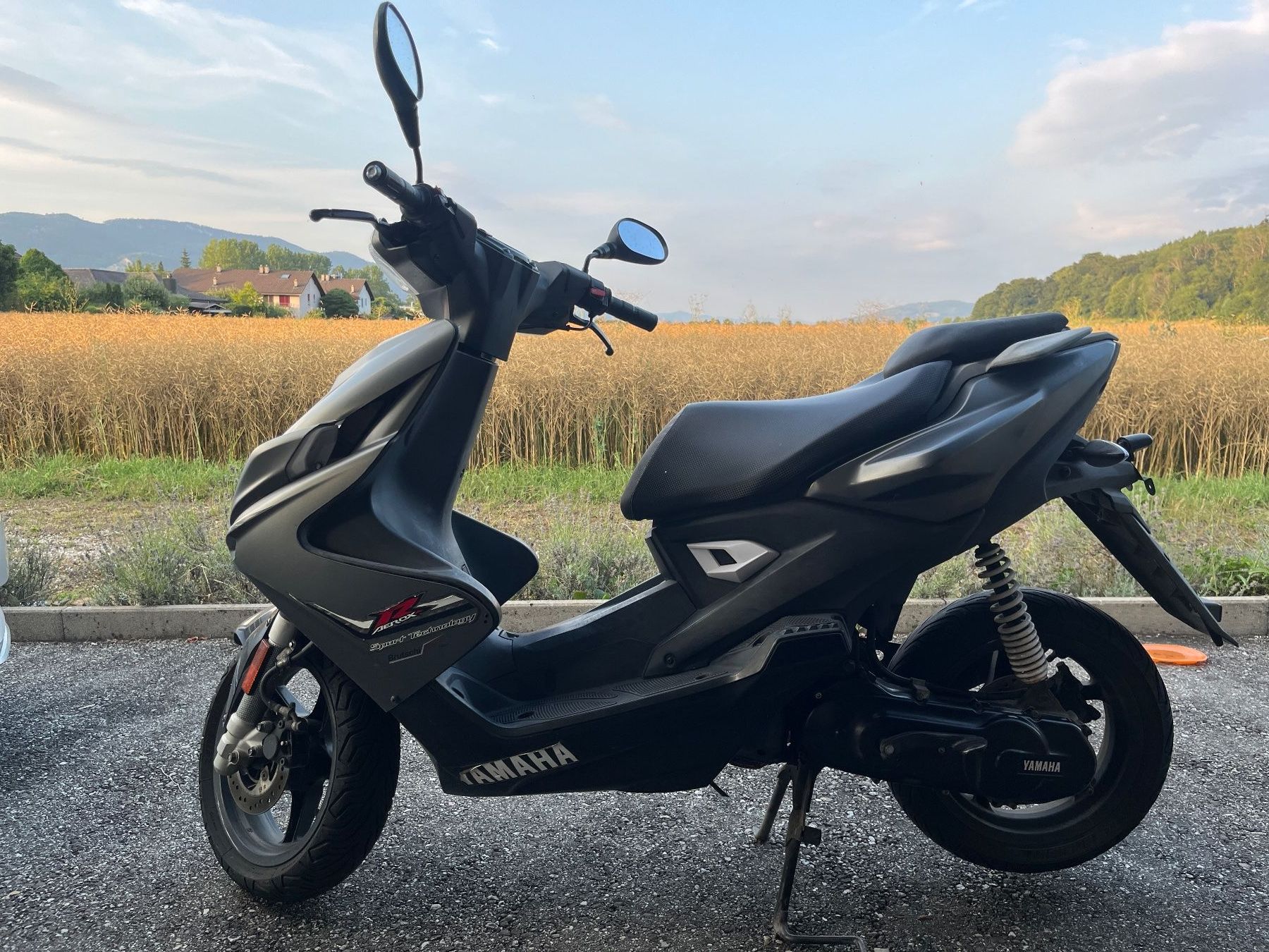 Yamaha Scooters: Yamaha Aerox NS50 – Gebraucht aus Kestenholz von Maport