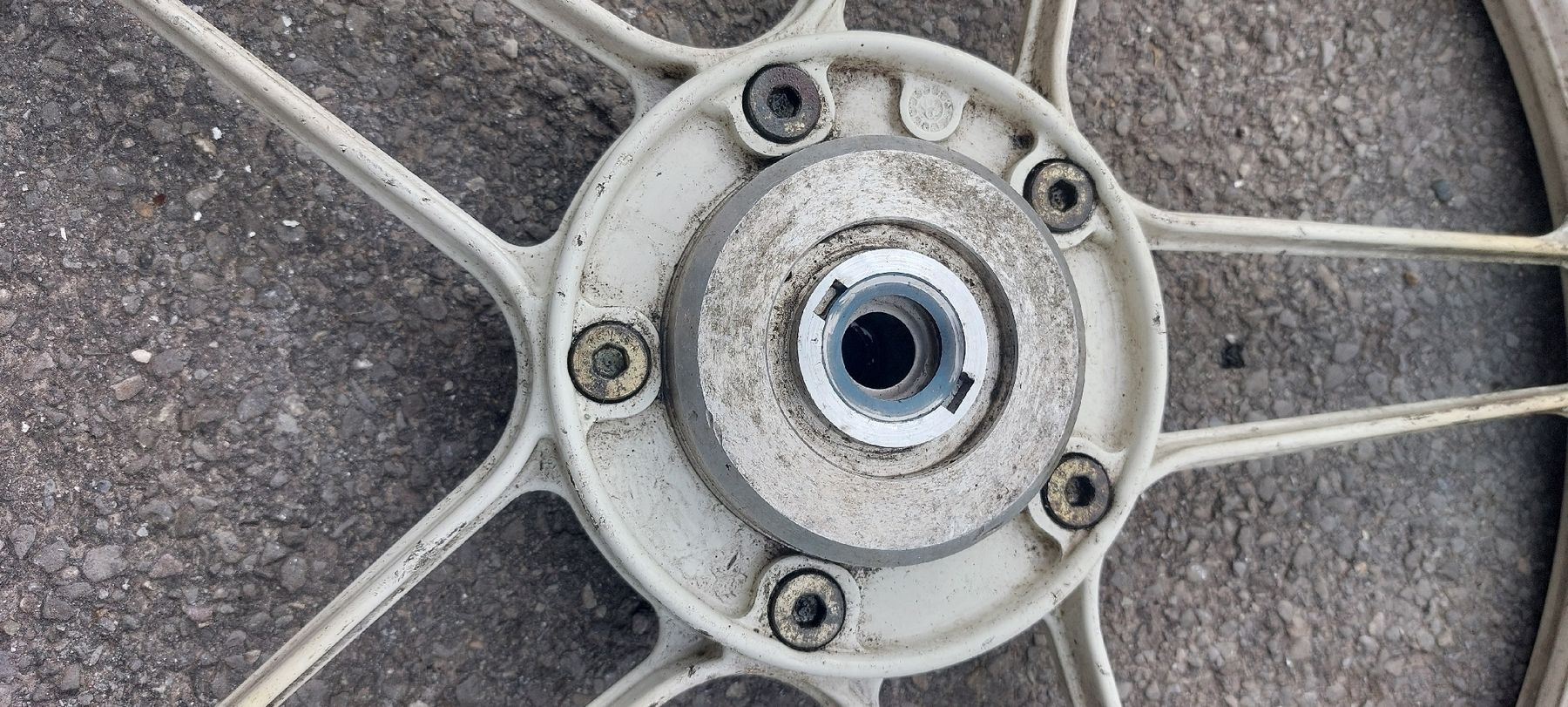 Puch Ciclomotori: Puch x30 Vorderrad – Usato da Giswil venduto da Stocki02 5