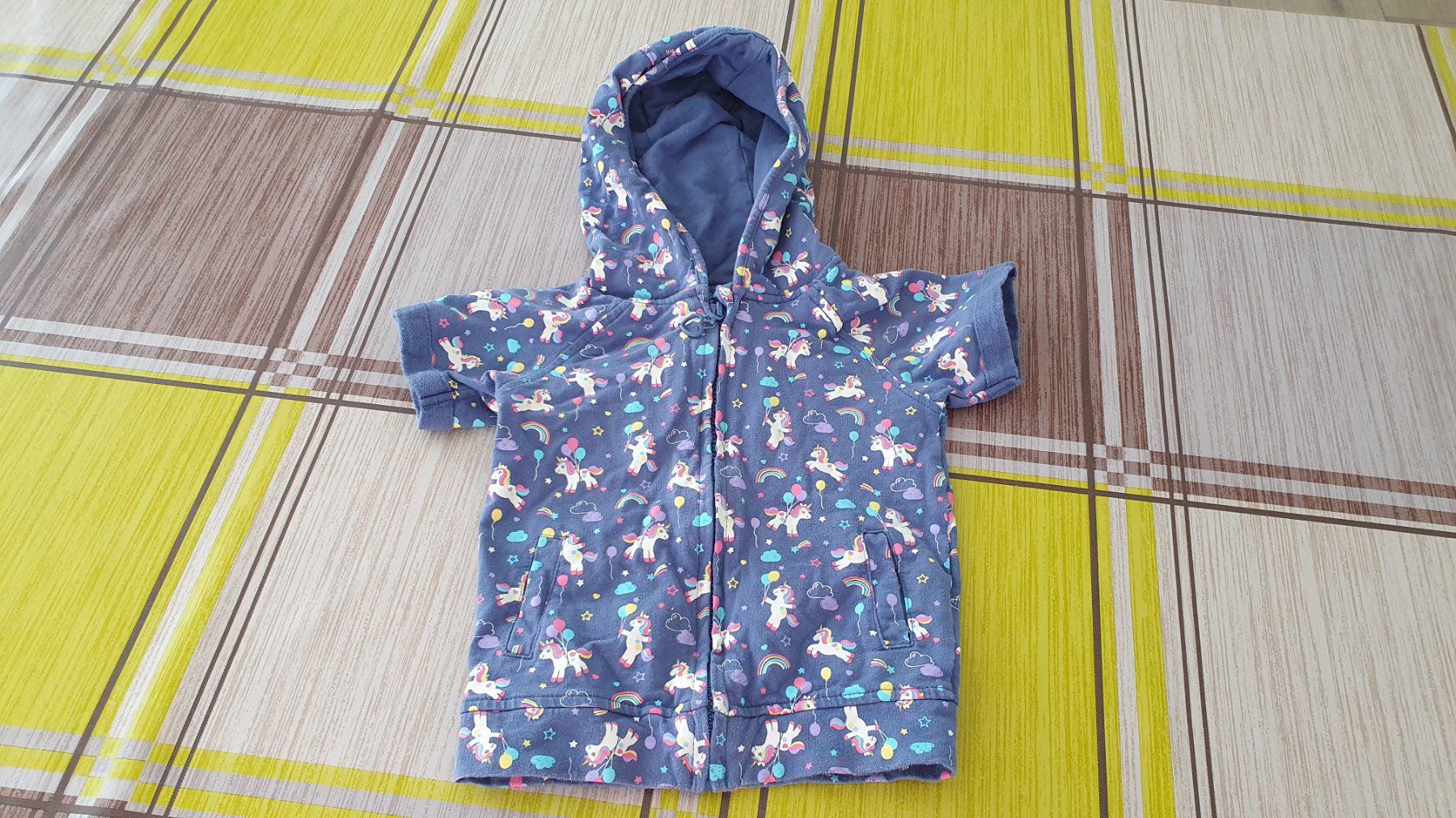 Sonstige Kleidung: Einhorn, Regenbogen Gilet/Weste - Gr. 92 – Gebraucht aus Staufen von Fleby84