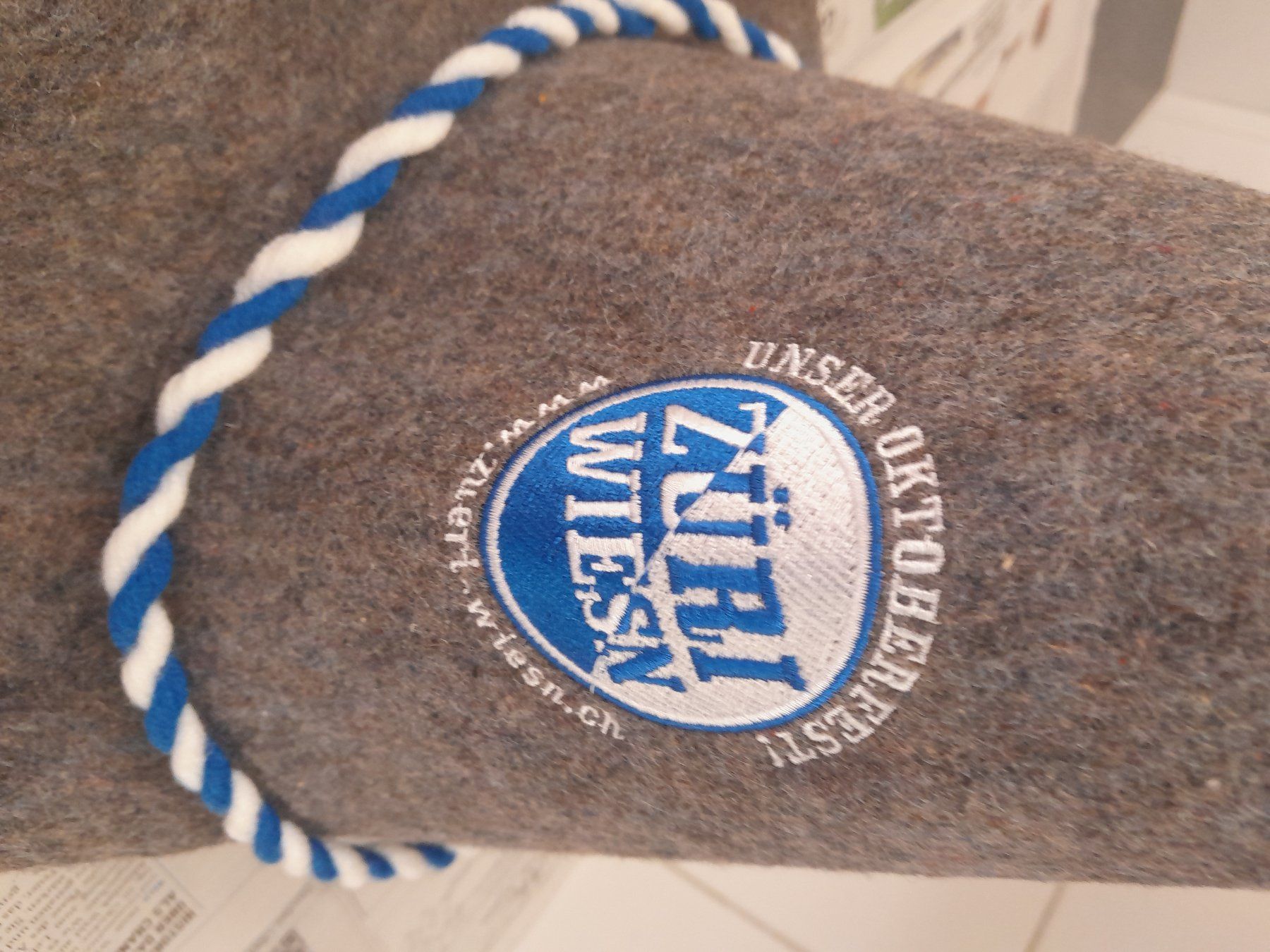 Copricapi, berretti & cappellini: Züri Wiesn Hut – Usato da Rüti ZH venduto da Alemanni 7