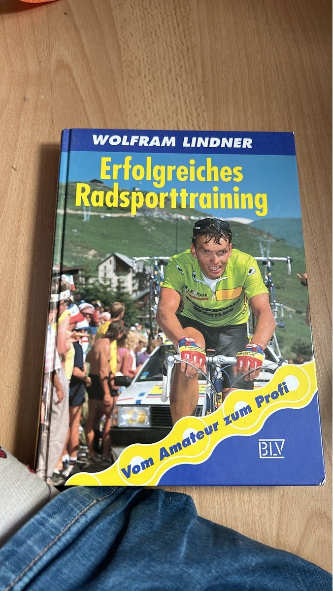 Libri: Wolfram Lindner Erfolgreiches Radsporttraining  – Usato da Herbetswil venduto da rotekatze84