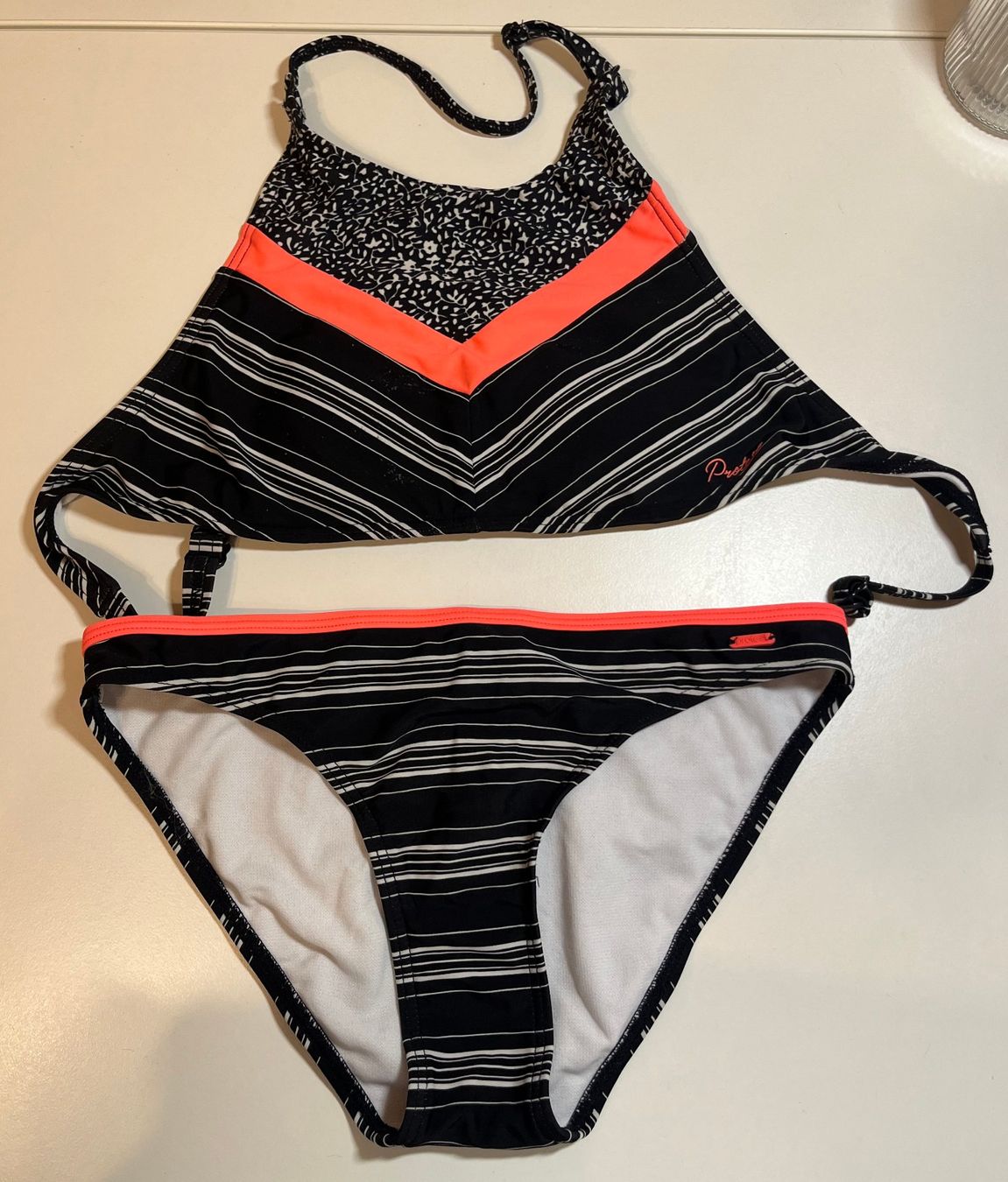Costumi da bagno & Bikini: Bikini Protest – Usato da Hombrechtikon venduto da lena_sulzer