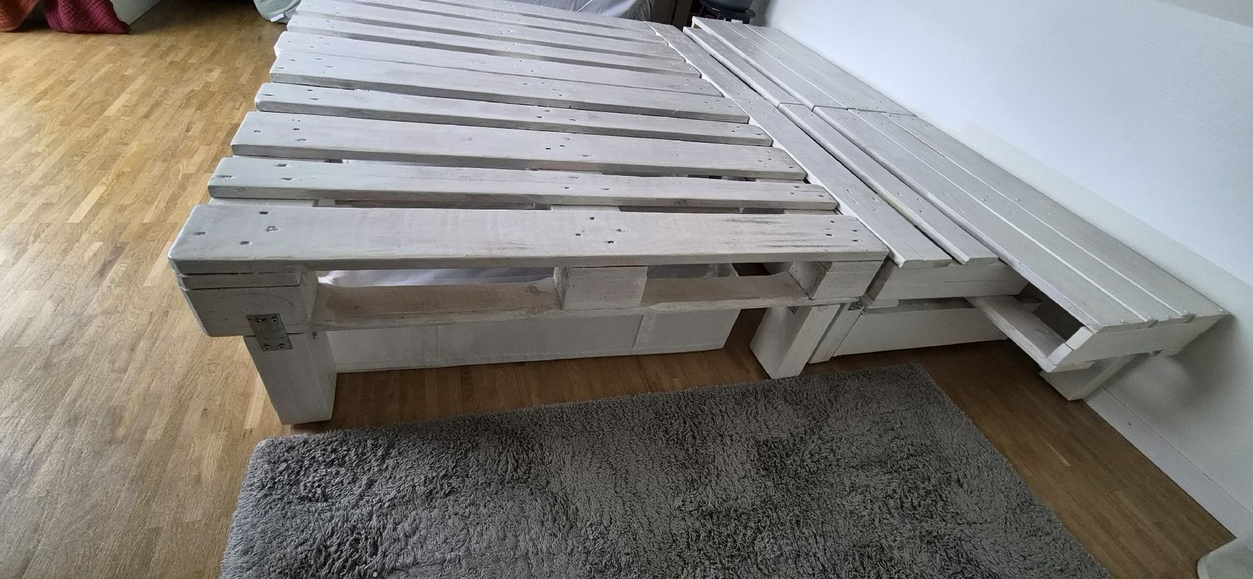 Lits: Paletten Bett – D'occasion à Aarau Rohr par Ricardo91 2