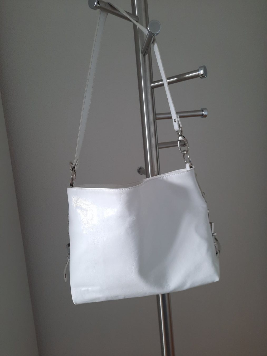 Borse da donna: Weisse Ledertasche – Usato da Zug venduto da Alpenrose353