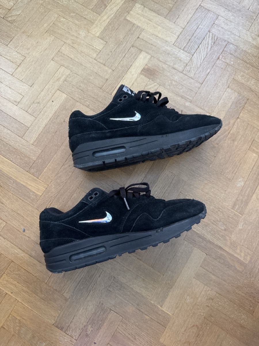 Nike Scarpe da uomo: Baskets Nike Air Max noires modèle utilisé – Usato da Lausanne venduto da DatNoize