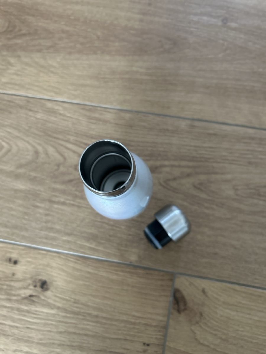 Borracce & Thermos: S'well Isolierflasche, neuwertig – Usato da Worben venduto da AlliaB 2