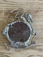 Brosche aus versch. Materialien