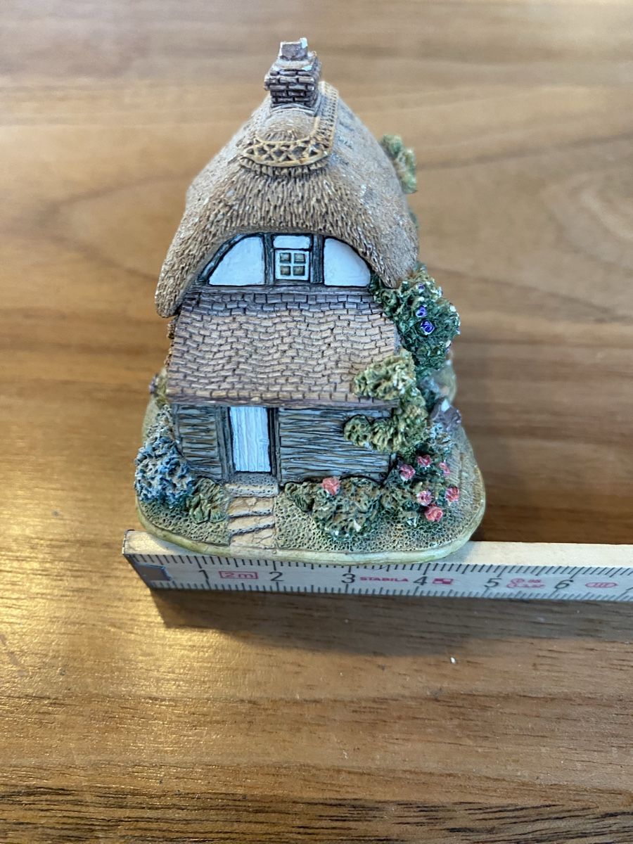 Tutte le decorazioni: Lilliput Lane Grannys Bonnet – Usato da zürich venduto da skychef 3
