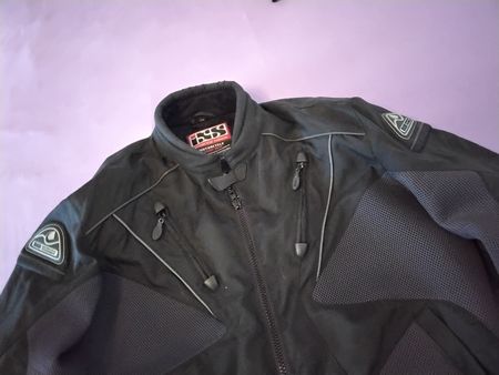 Töffhose und Jacke