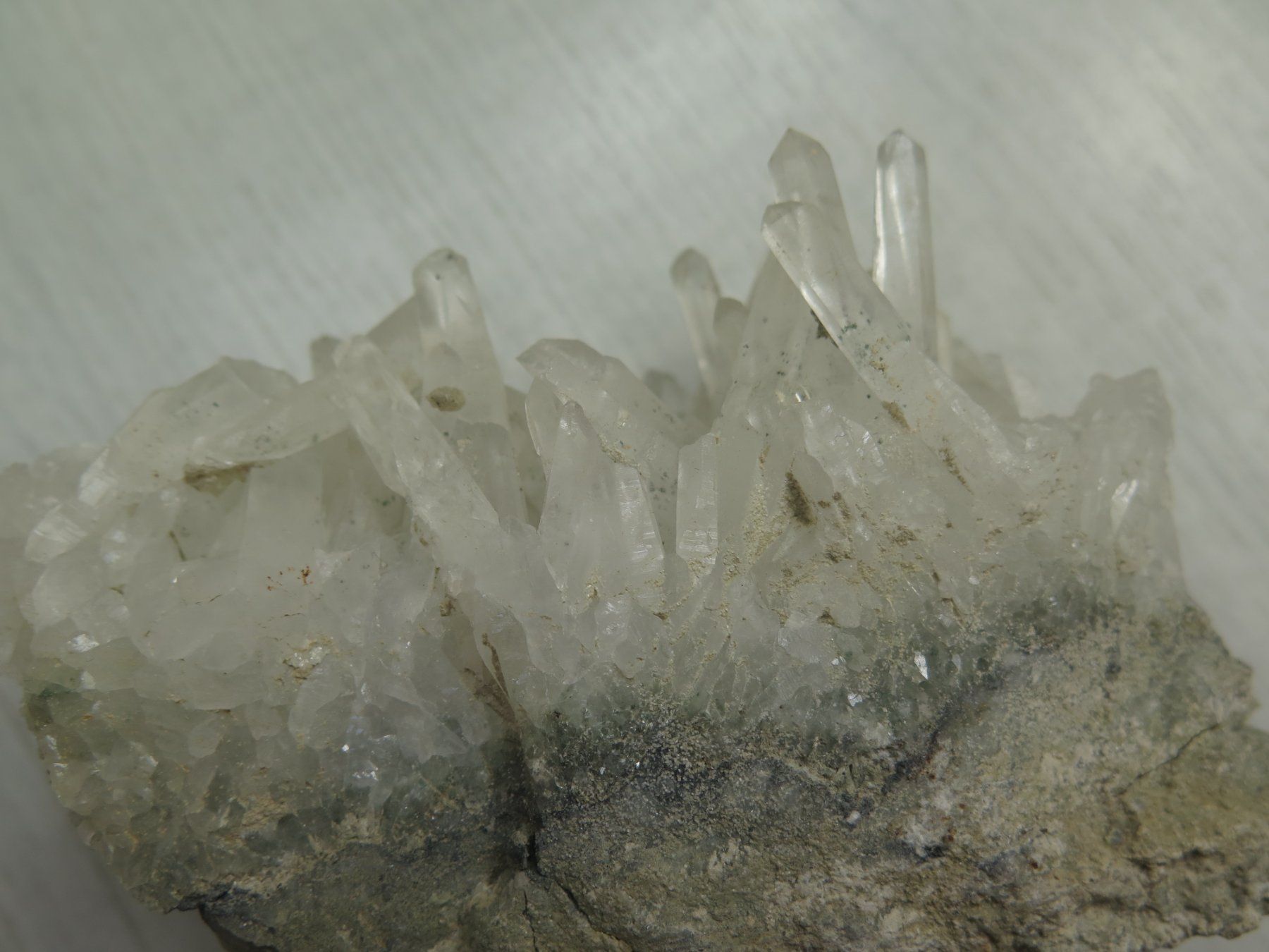 Minerali & Pietre curative: Bergkristall von Bulgarien – Usato da Schaffhausen venduto da Yamakana51L8736OQ8 5