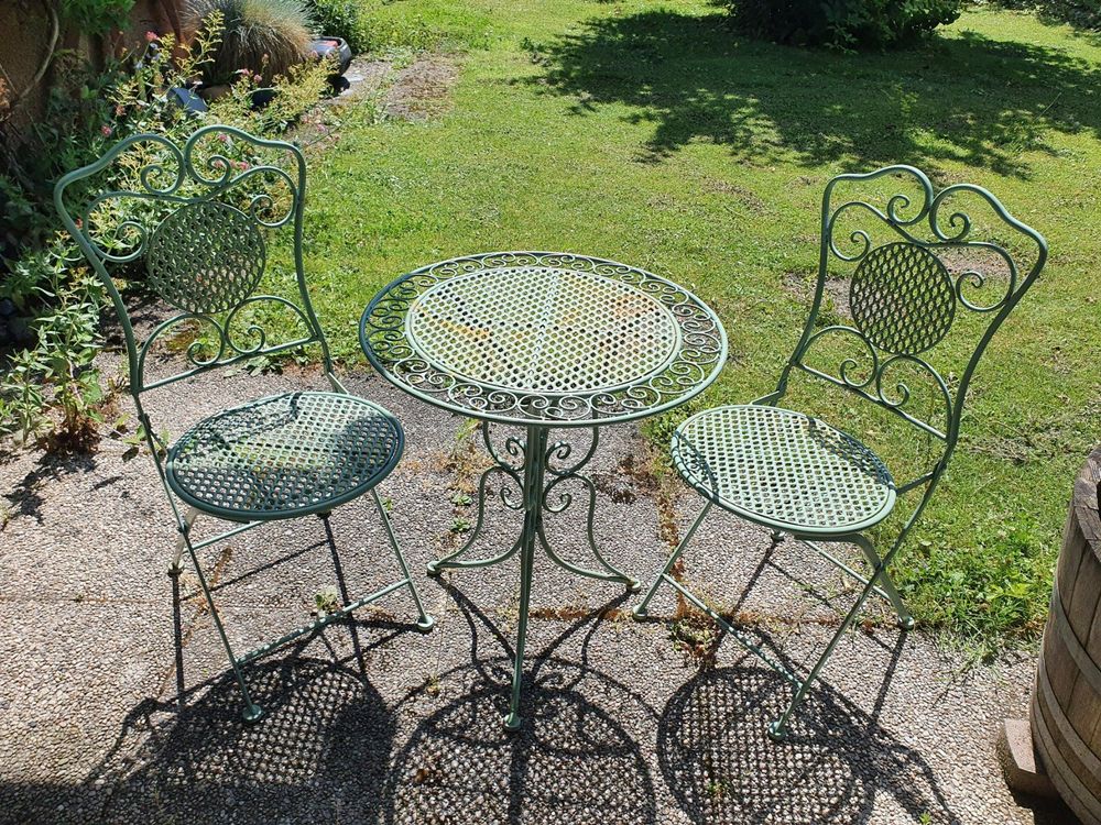 Set Gartentisch, Bistrotisch + 2 Stühle, Shabby Chic Kaufen auf Ricardo