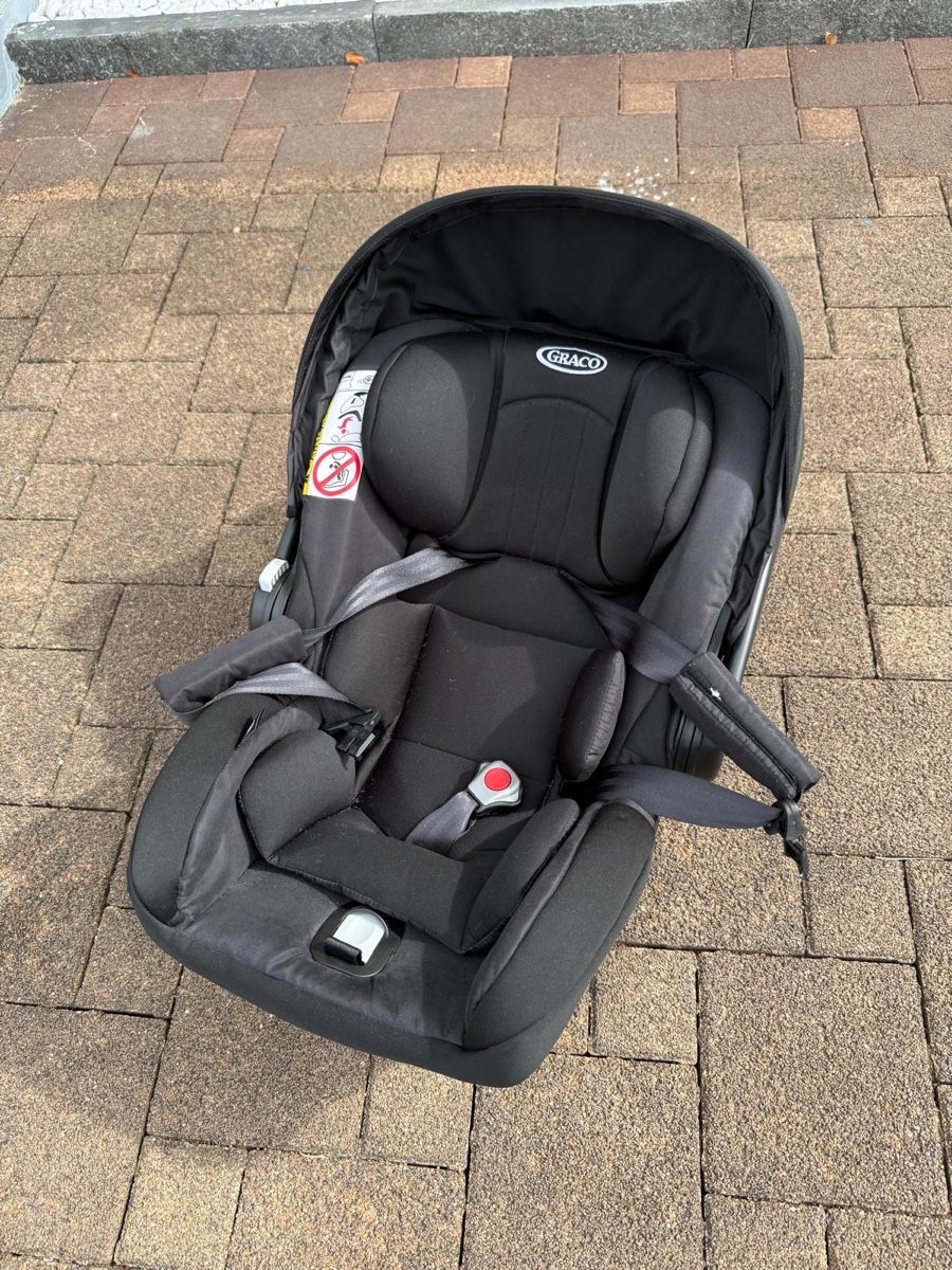 Auto-Kindersitze: Babyschale + ISOFIX Basis – Gebraucht aus Dornach von Dana999 5