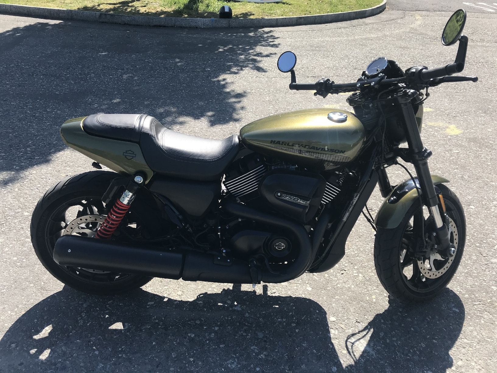 Harley-Davidson Strada: Harley Street Road 750 – Usato da Altdorf UR venduto da Ringi87 2
